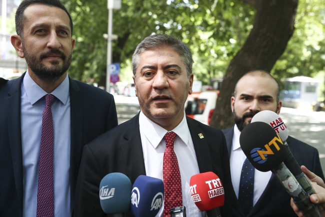 CHP heyeti FETÖ elebaşı Gülen'in iade dosyasını inceledi