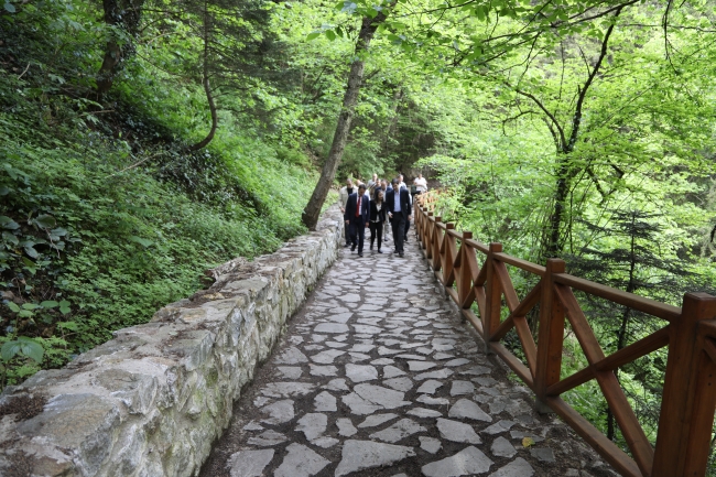 Turizmin gözdesi "Sümela" ziyaretçilerini bekliyor