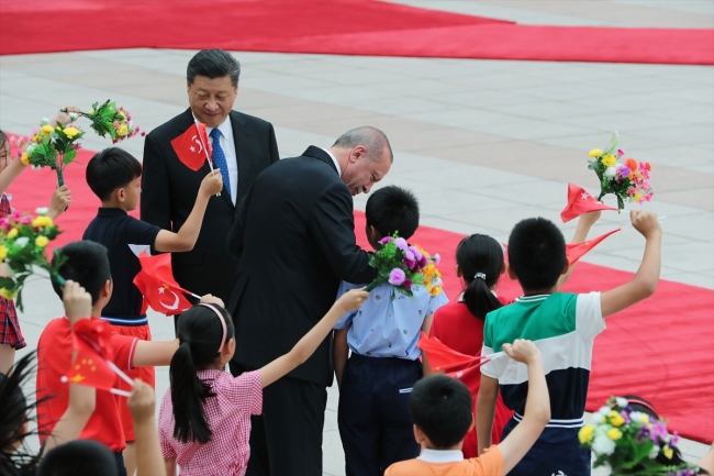 Cumhurbaşkanı Erdoğan'a Çin'de sıcak karşılama