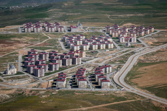 Depremin yıktığı Van yeniden kuruldu