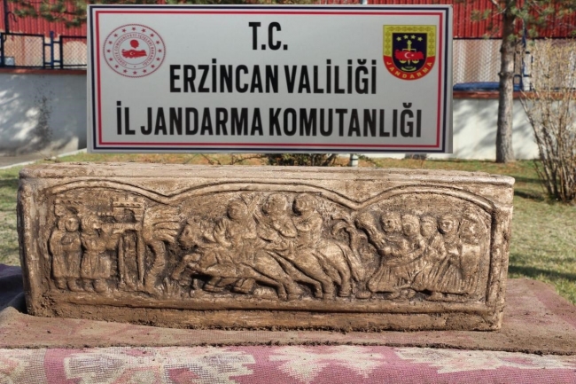 Bizans dönemine ait lahdi sosyal medyadan satışa çıkardı, yakalandı