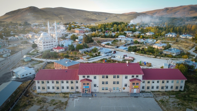 Depremin yıktığı Van yeniden kuruldu