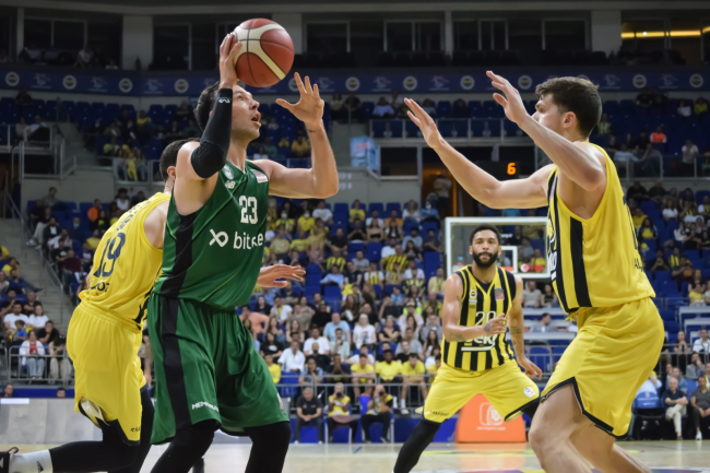 Darüşşafaka Fenerbahçe Beko karşısında seriyi eşitledi