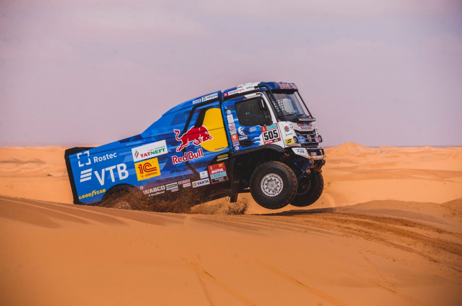 Dakar Rallisi'nin 4. etabı geçildi