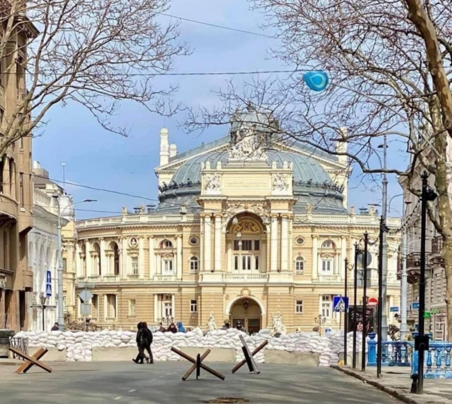 Odessa saldırılara direniyor: 81 yıl önceki görüntüler yine yaşanıyor