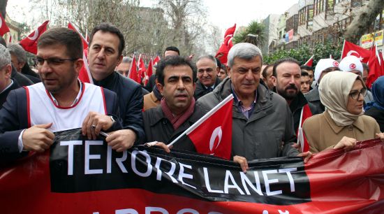 Kocaeli'de binler terörü lanetledi