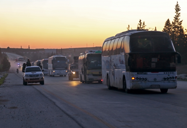 Doğu Guta'dan ayrılan sivillerin sayısı 50 bini aştı