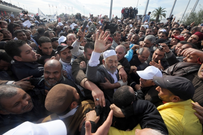 2011'de ülkesine dönen Raşid el-Gannuşi binlerce Tunuslu tarafından karşılandı. Fotoğraf: AFP