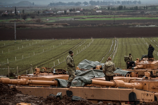 Afrin'de yaralanan 117 asker görev başında