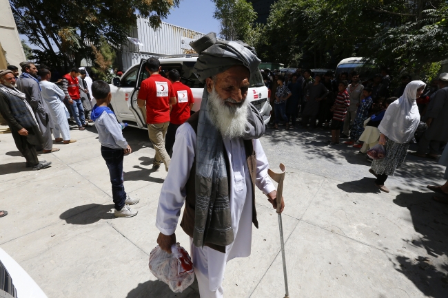 Türk Kızılayı Afganistan'da 20 bin aileye kurban eti dağıttı