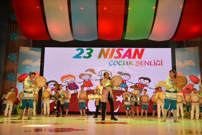 23 Nisan coşkusu sınırları aştı