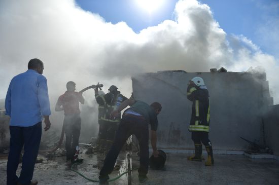 Şanlıurfa'da çıkan yangın büyük paniğe neden oldu