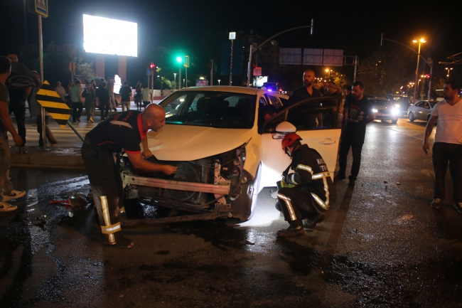 Kocaeli'de trafik kazası: 3 yaralı