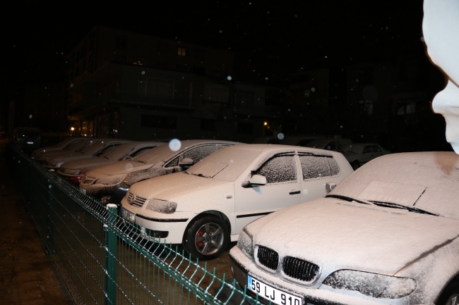 İstanbul'da fırtına cuma da sürecek