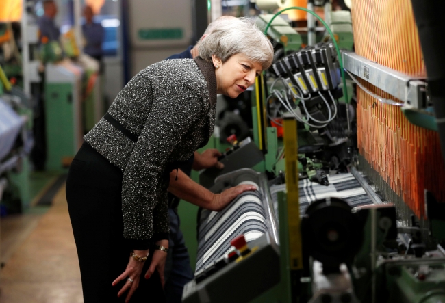 Theresa May: Brexit sonrası İngiltere, birlikte ve güçlü kalacak