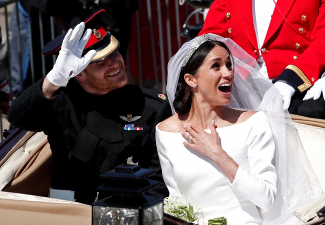 Prens Harry ve Meghan Markle evlendi