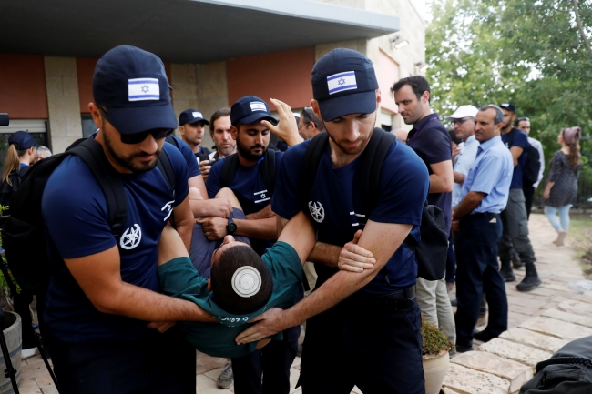 İsrail'den Batı Şeria'daki Yahudi yerleşimcilere göstermelik müdahale