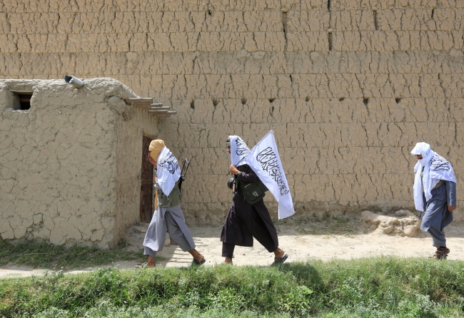 Afganistan'da bayramlaşma programında intihar saldırısı