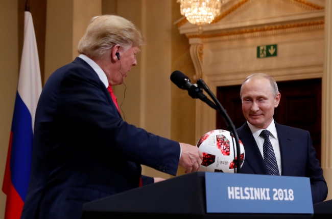 Putin'den Trump'a esprili yanıt