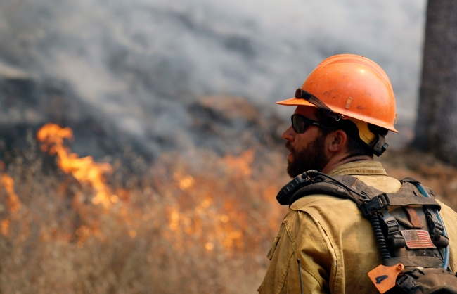 California yangınında mahkumların ucuza çalıştırılmasına tepki