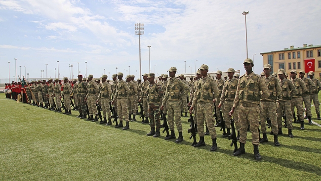 Somali Türk Görev Kuvveti Komutanlığında mezuniyet heyecanı