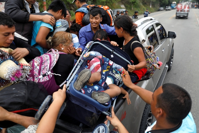 Honduras'tan ABD'ye göçmen akını sürüyor