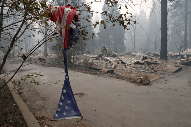 California'daki yangında hayatını kaybedenlerin sayısı 50'ye yükseldi