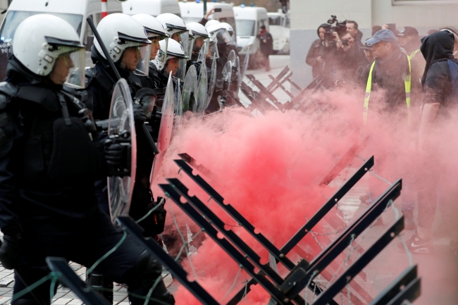 Fransa'daki akaryakıt protestoları Belçika'ya sıçradı