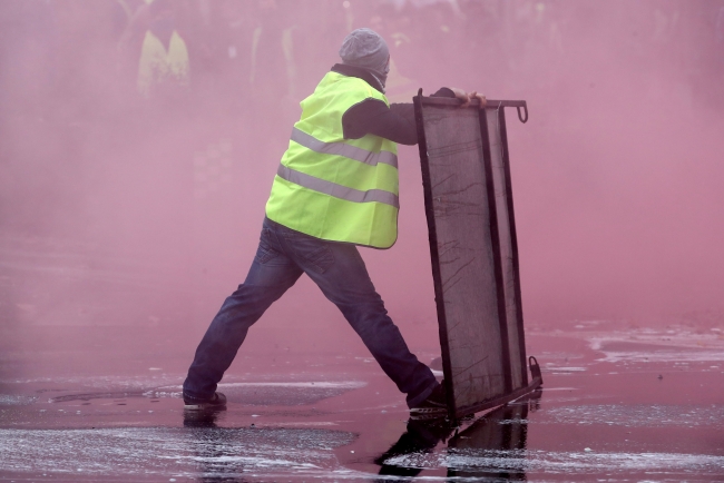 Fransa'daki akaryakıt protestoları Belçika'ya sıçradı