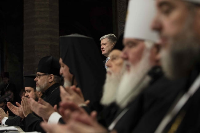 Ukrayna'da birleşik bağımsız kilise kuruldu