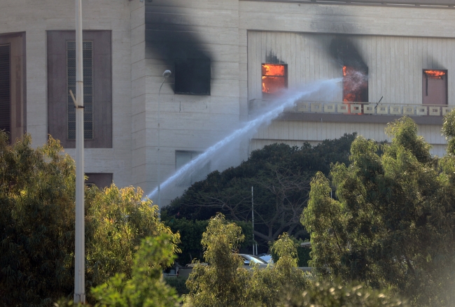 Libya Dışişleri Bakanlığına intihar saldırısı