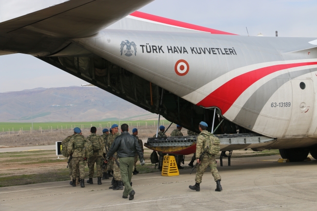 Siirt'te komandolar dualarla Afrin'e uğurlandı