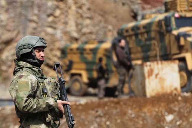 Terör örgütü PKK'nın barınak ve sığınaklarına ağır darbe