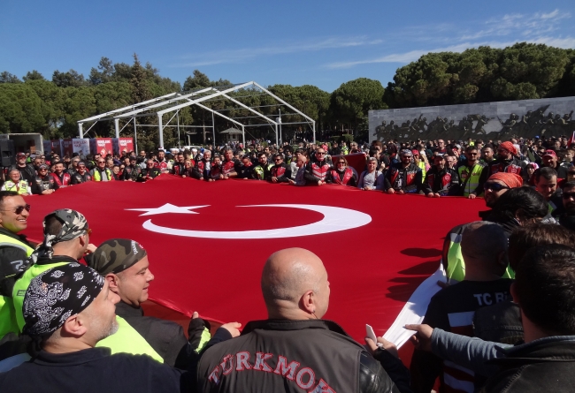 3 bin Motorcu şehitler için direksiyona geçti