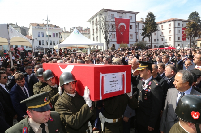 Afrin şehidi Kart ile Ağrı şehidi Koç'u son yolculuğuna on binler uğurladı