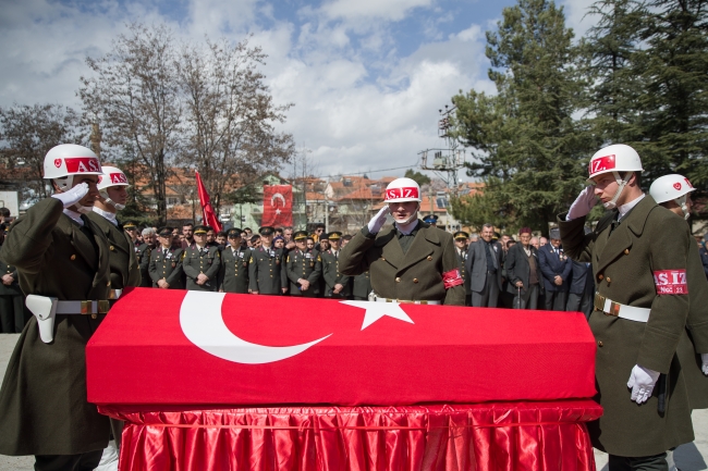 Afrin şehidi Kart ile Ağrı şehidi Koç'u son yolculuğuna on binler uğurladı