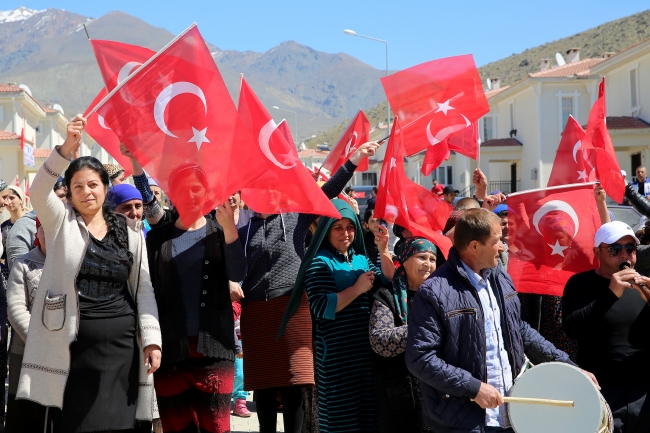 Ahıska Türkü gençlerin askerlik heyecanı