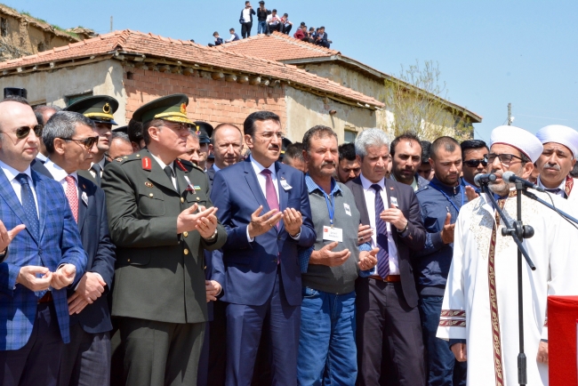 Şehit Uzman Çavuş Semih Şahin son yolculuğuna uğurlandı