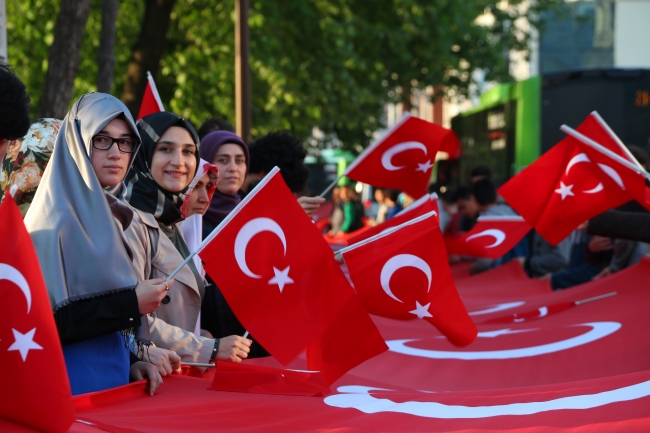 Türkiye, 57. Alay'a vefa için yürüdü