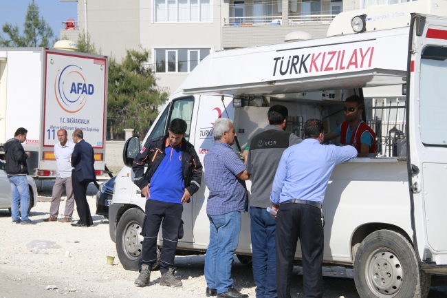 Türk Kızılayı'ndan Samsat'ta depremzedelere sıcak çorba