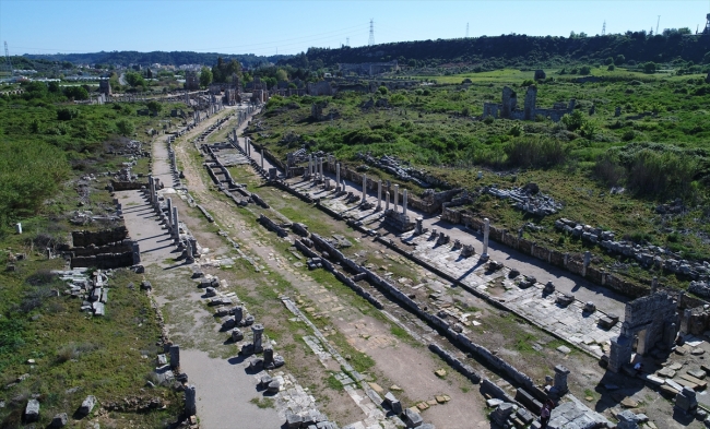 Perge Antik Kenti, restorasyon çalışmalarıyla yeniden canlanacak