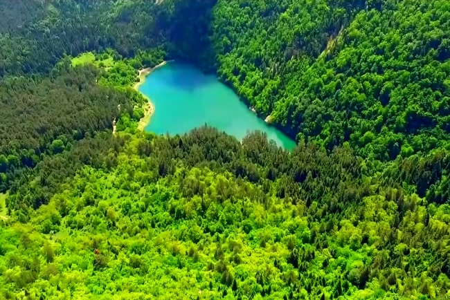 Yeşilin her tonunu barındıran ve gölleriyle anılan şehir: Bolu