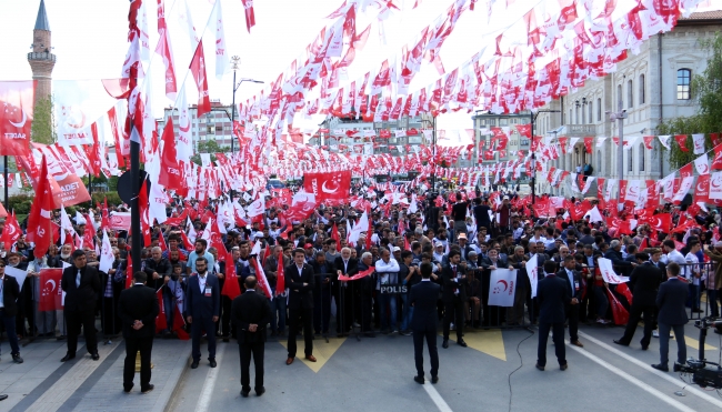 Temel Karamollaoğlu seçim kampanyasını Sivas'tan başlattı