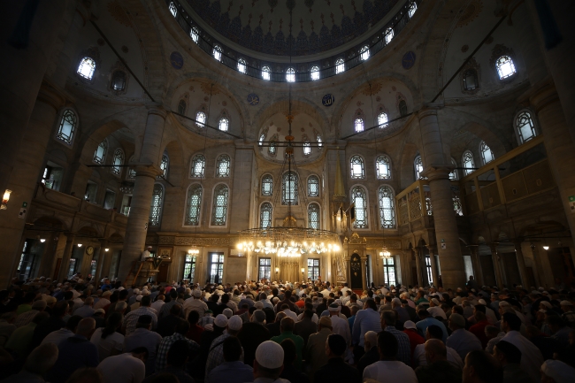 Eyüp Sultan Camii'nde Filistinliler için dua