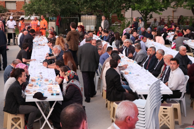 Bolu'da 50 bin kişi iftar sofralarında buluşacak