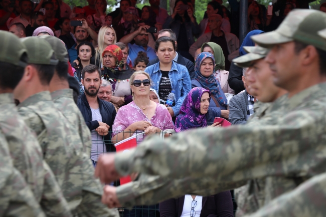 Isparta ve Burdur'da asteğmen ve kısa dönem erler yemin etti