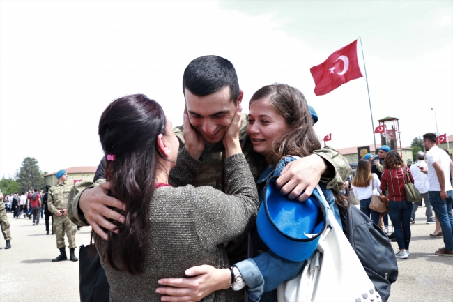 Isparta ve Burdur'da asteğmen ve kısa dönem erler yemin etti