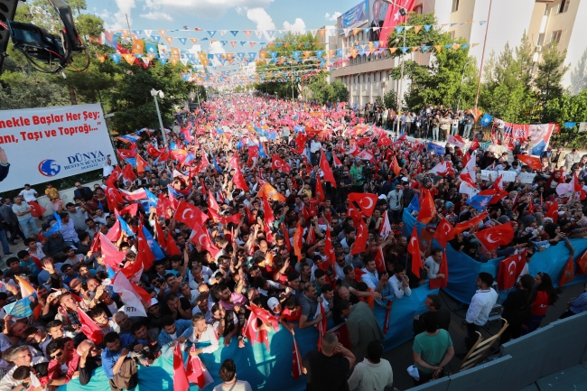 Başbakan Yıldırım: Bir tek insanımızı dahi terör örgütlerine feda etmeyiz