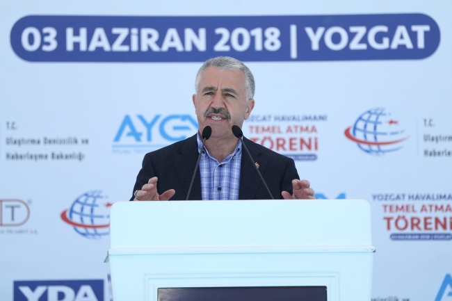 Başbakan Yardımcısı Bozdağ: Birisi göç var diye hızlı trene karşı çıkıyor