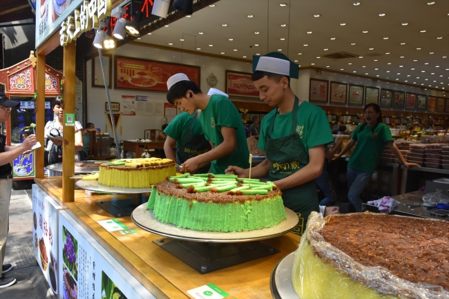 Çin'in Ramazan lezzetleri Hui Müslümanlar Caddesi'nde